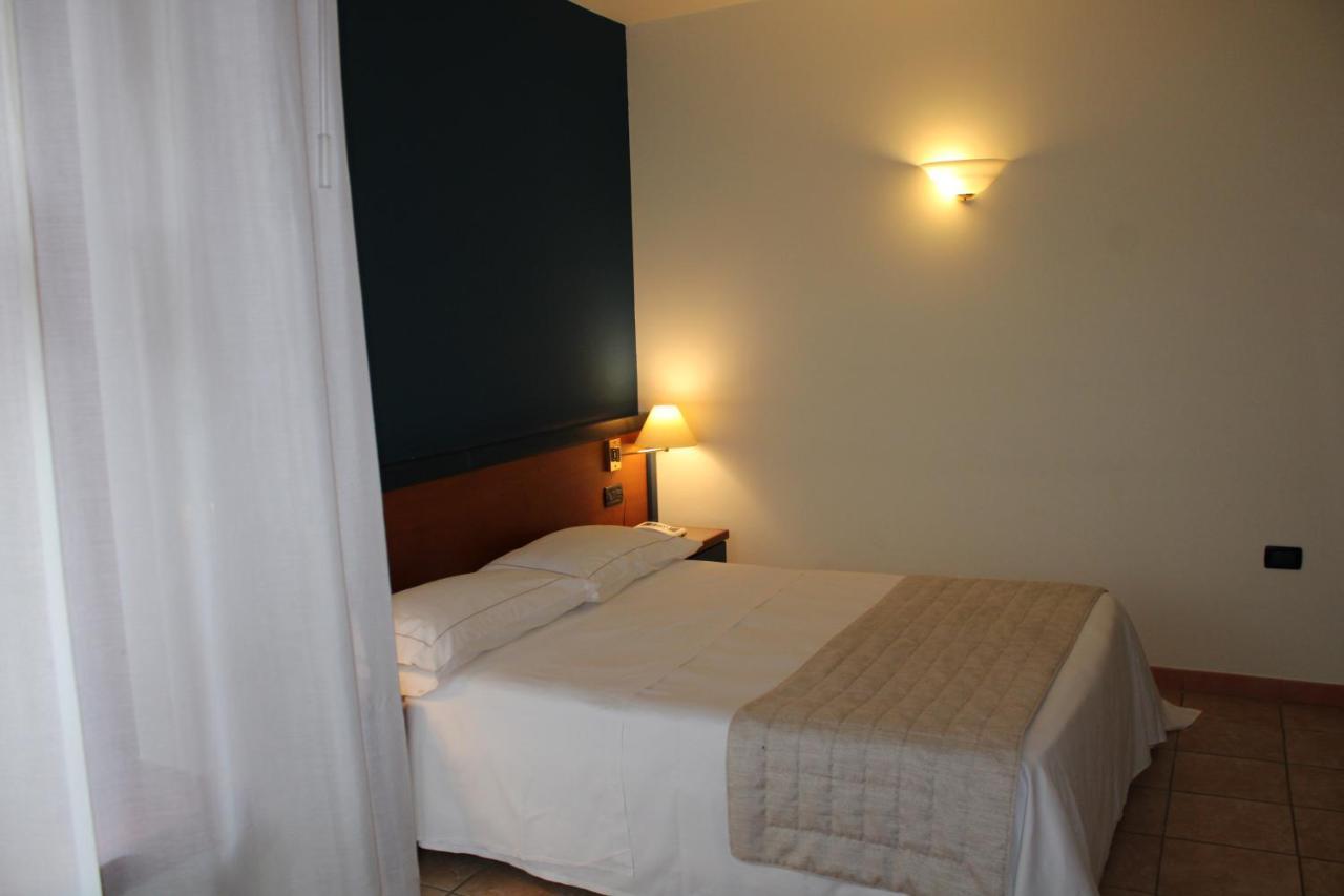 Domus Grand Hotel Rende Luaran gambar