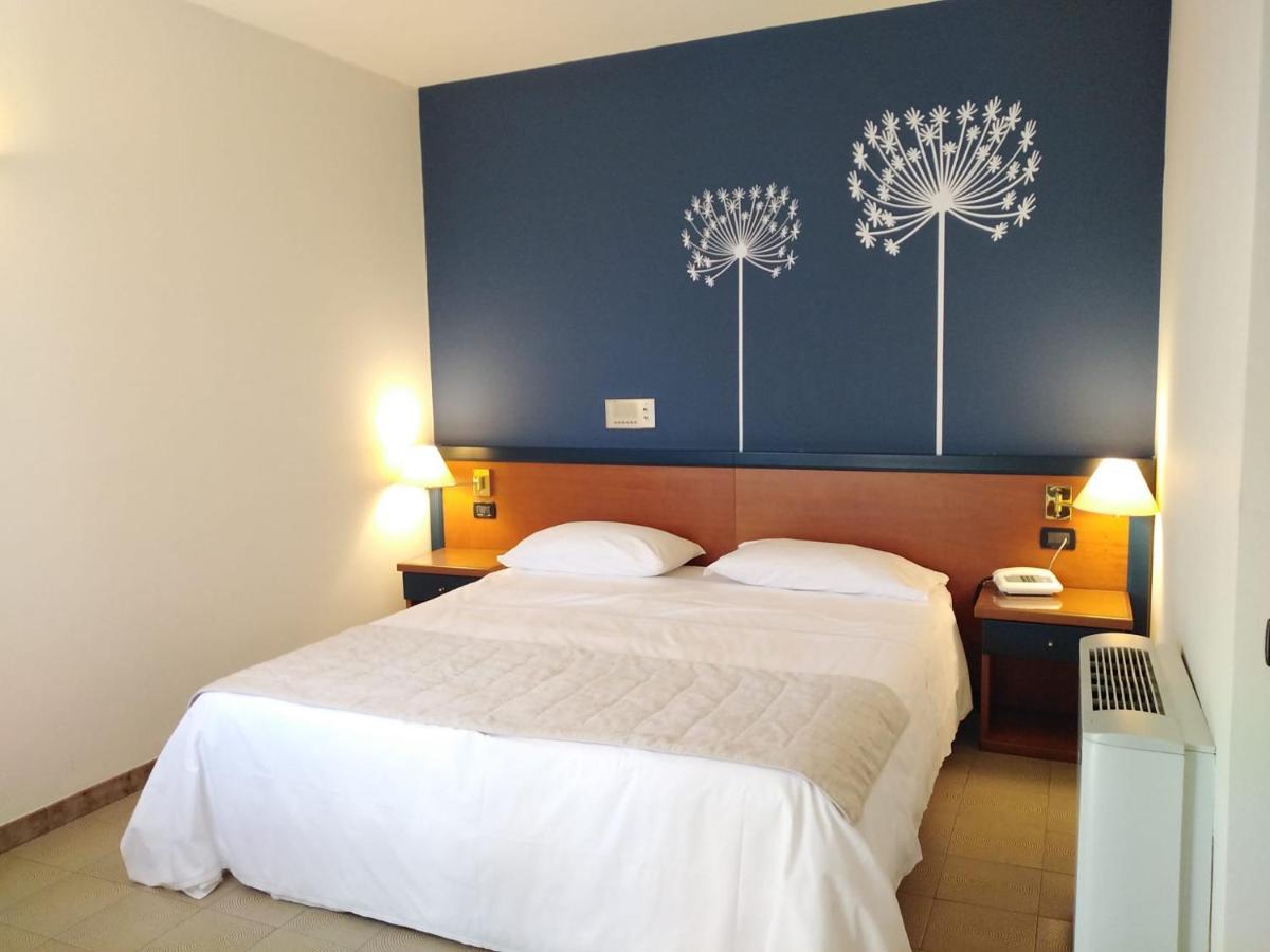Domus Grand Hotel Rende Luaran gambar
