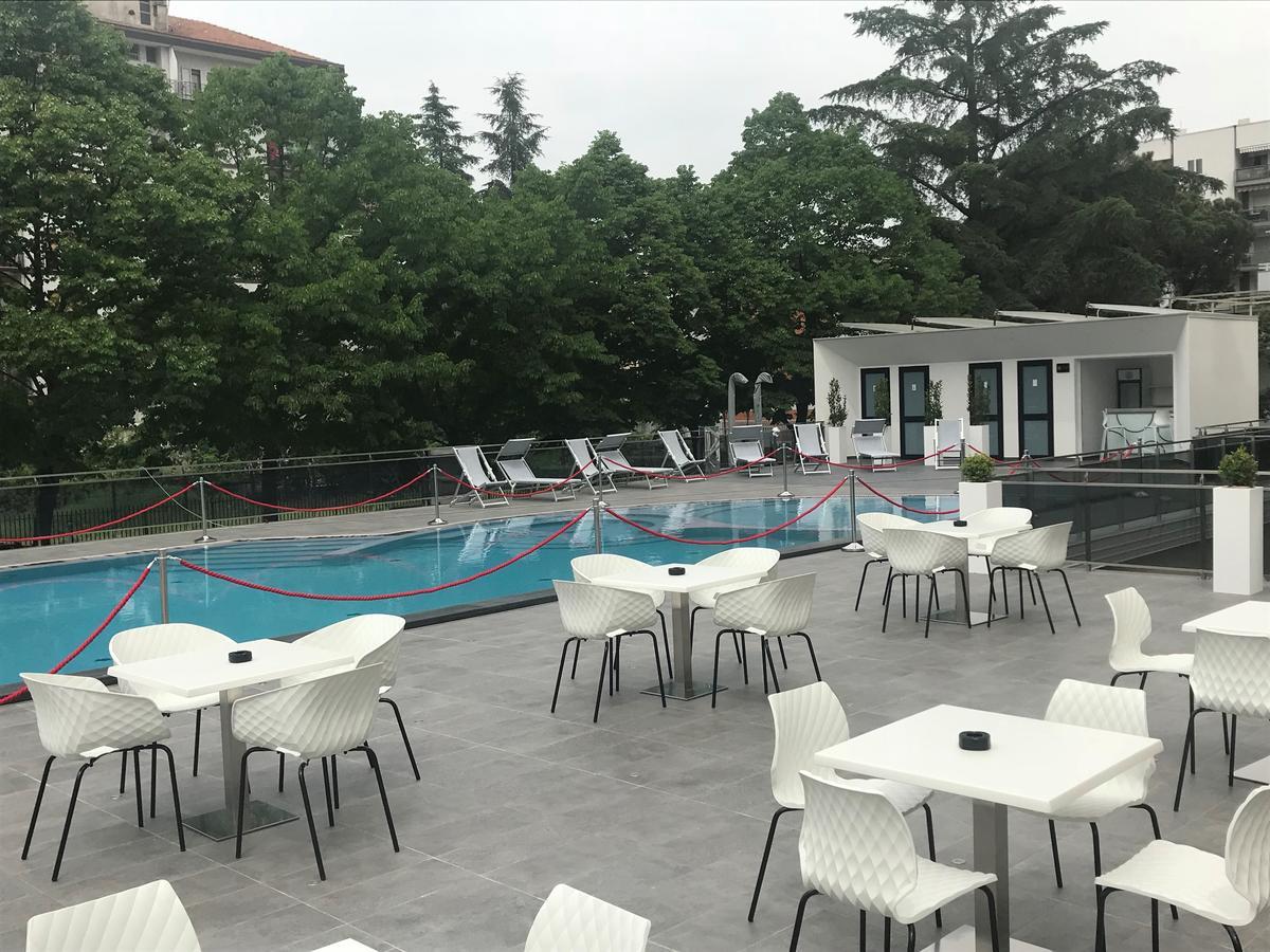 Domus Grand Hotel Rende Luaran gambar
